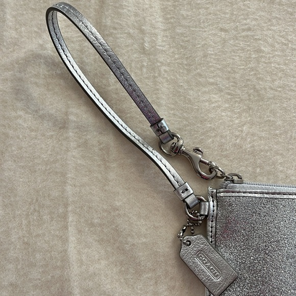 Coach Wristlet - Picture 4 of 5